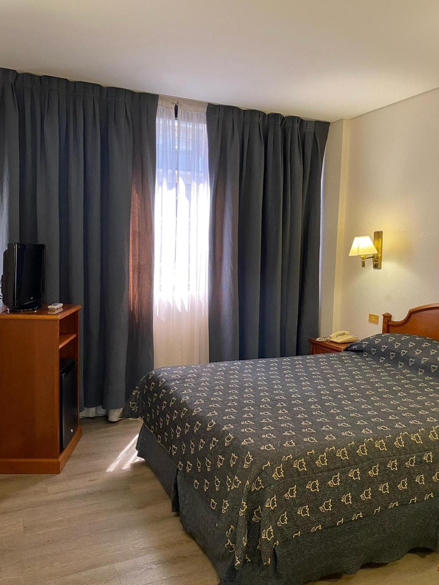 Atlas Tower Hotel Buenos Aires Esterno foto